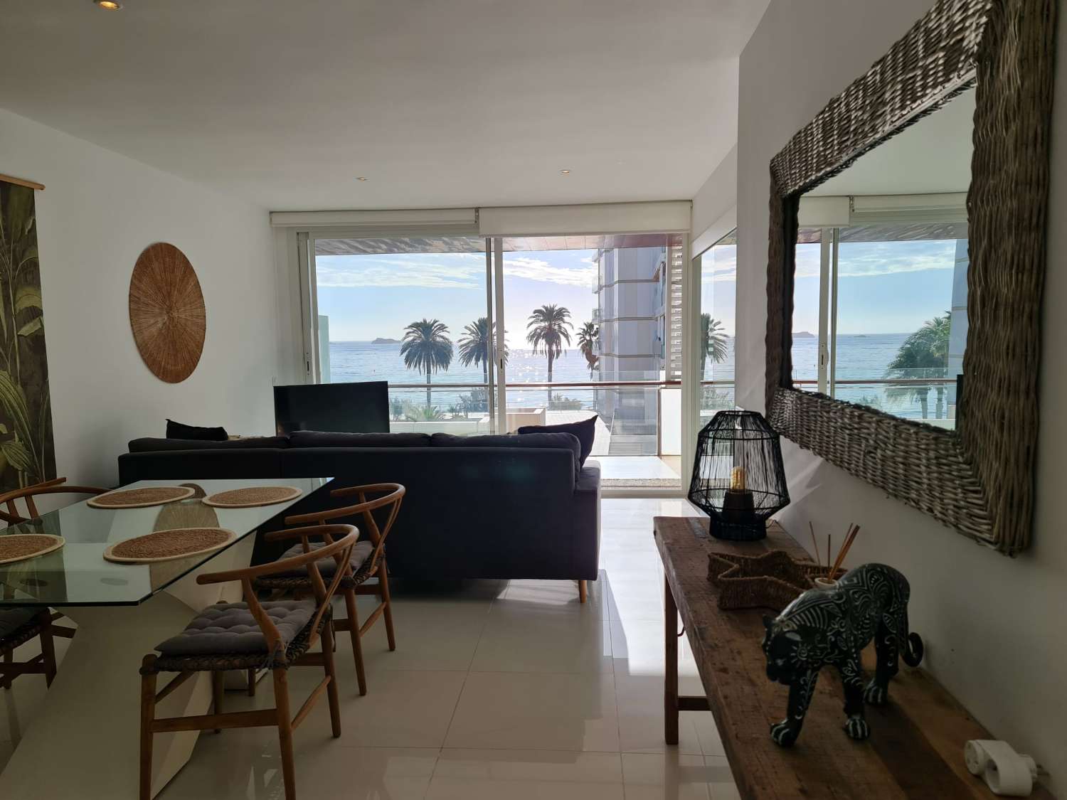 Apartamento recién reformado con fabulosas vistas en Playa d’en Bossa